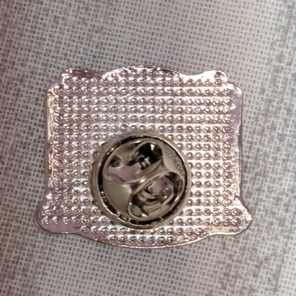 Cat Paw Brooch - Picture 2 of 2